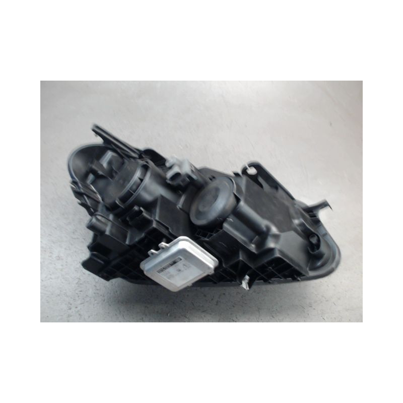 PHARE GAUCHE NISSAN QASHQAI