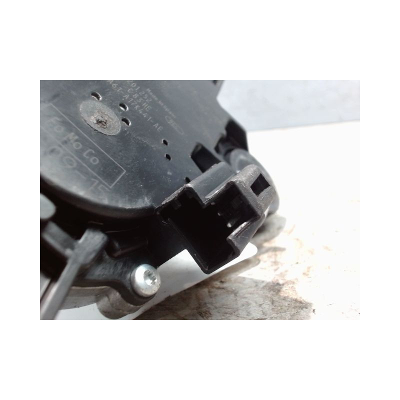 MOTEUR ESSUIE-GLACE ARRIERE FORD FIESTA 2010-