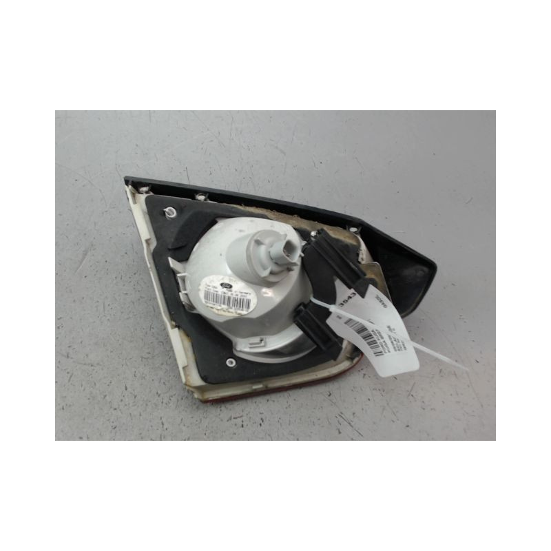 FEU ARRIERE INTERIEUR DROIT FORD KUGA BREAK I 2008-2012