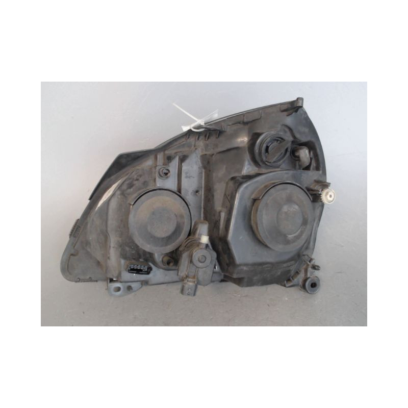 PHARE DROIT RENAULT CLIO II CAMPUS 06-