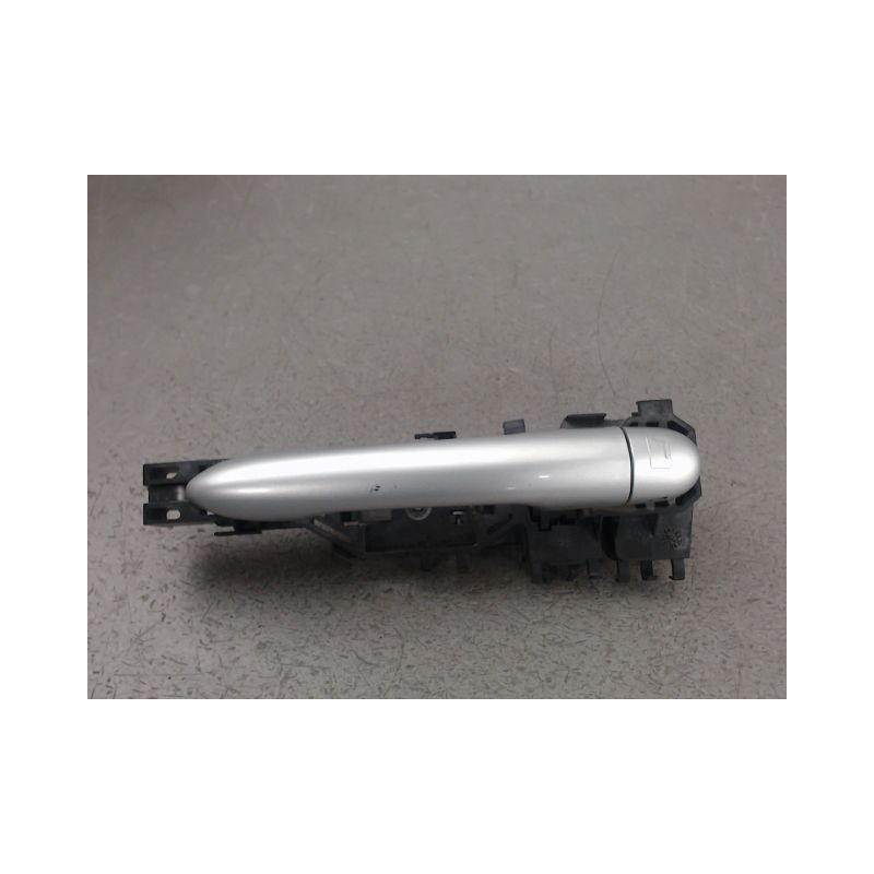 POIGNEE EXTERIEURE PORTE AVANT GAUCHE RENAULT MEGANE