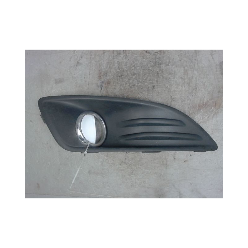 GRILLE VENTILATION PARE-CHOC AVG FORD FIESTA 6 PHASE 2 ESSENCE