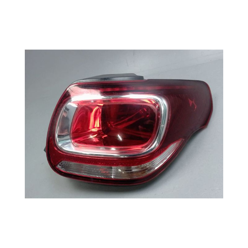 FEU ARRIERE DROIT CITROEN DS3