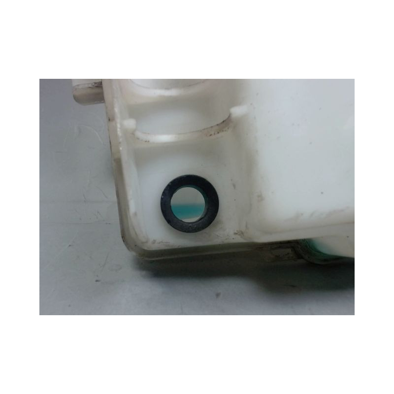 RESERVOIR LAVE-GLACE AVANT RENAULT TRAFIC 3  DIESEL