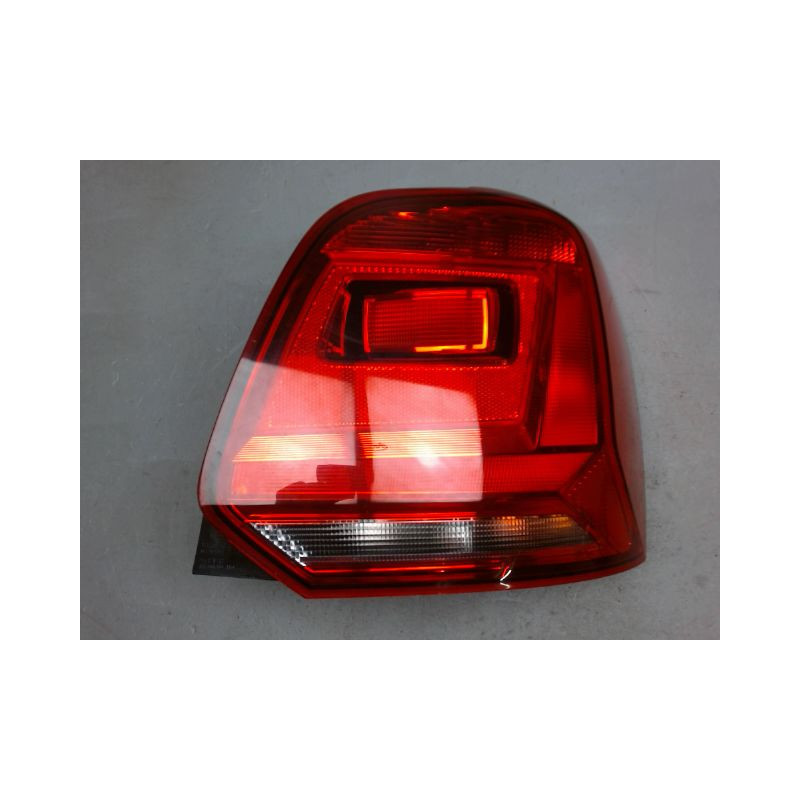FEU ARRIERE DROIT VOLKSWAGEN POLO
