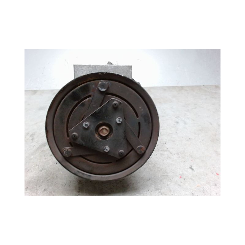 COMPRESSEUR AIR CONDITIONNE DACIA DOKKER