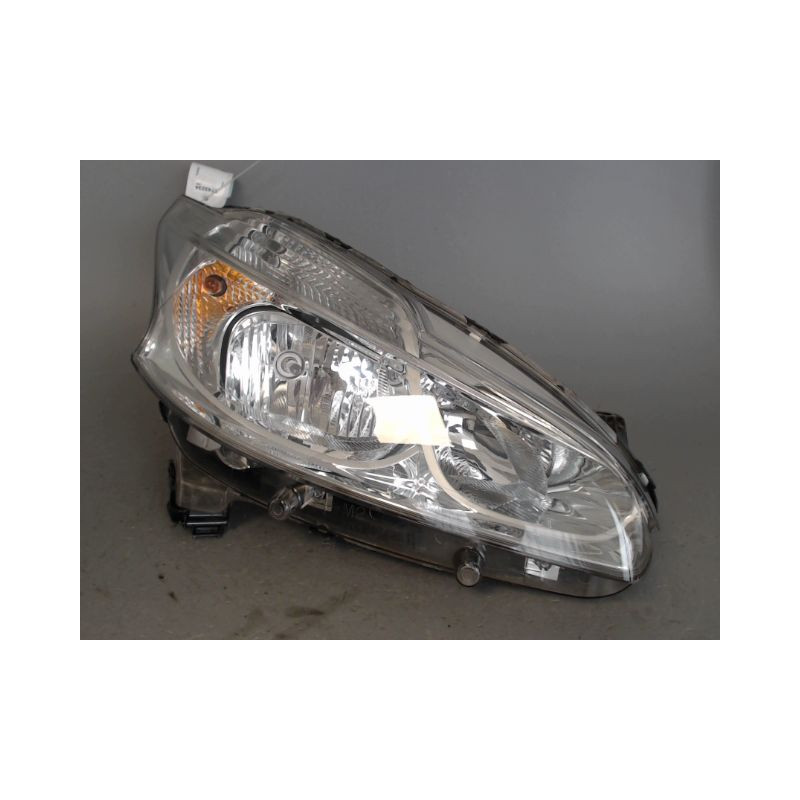 PHARE DROIT PEUGEOT 208