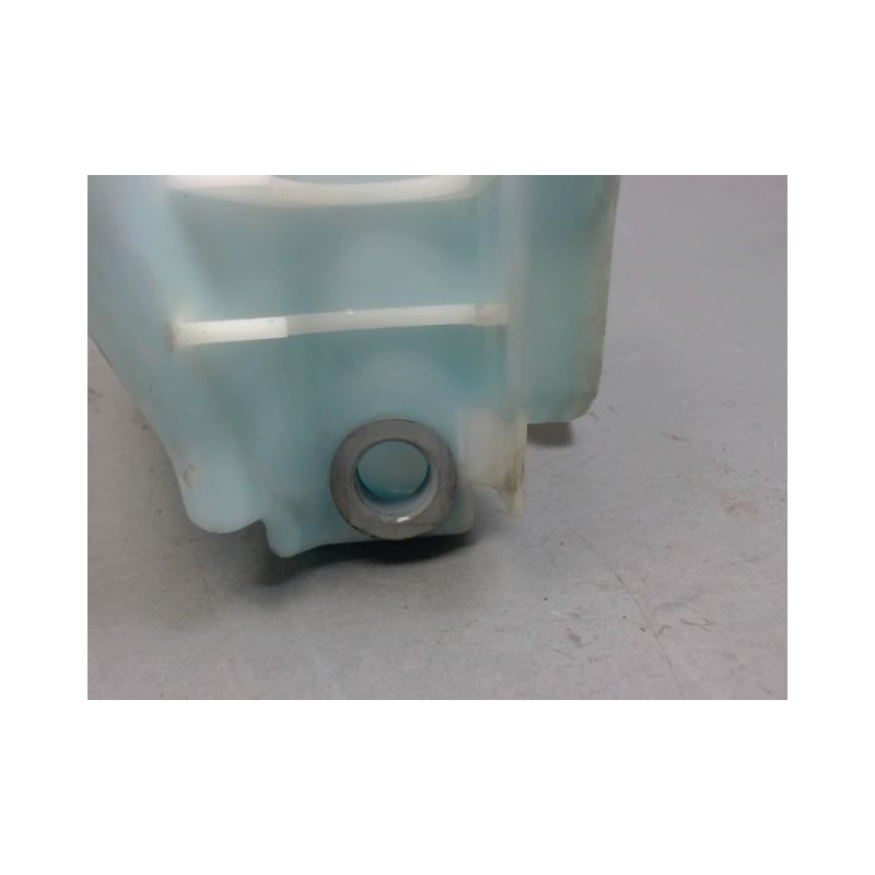 RESERVOIR LAVE-GLACE AVANT NISSAN JUKE