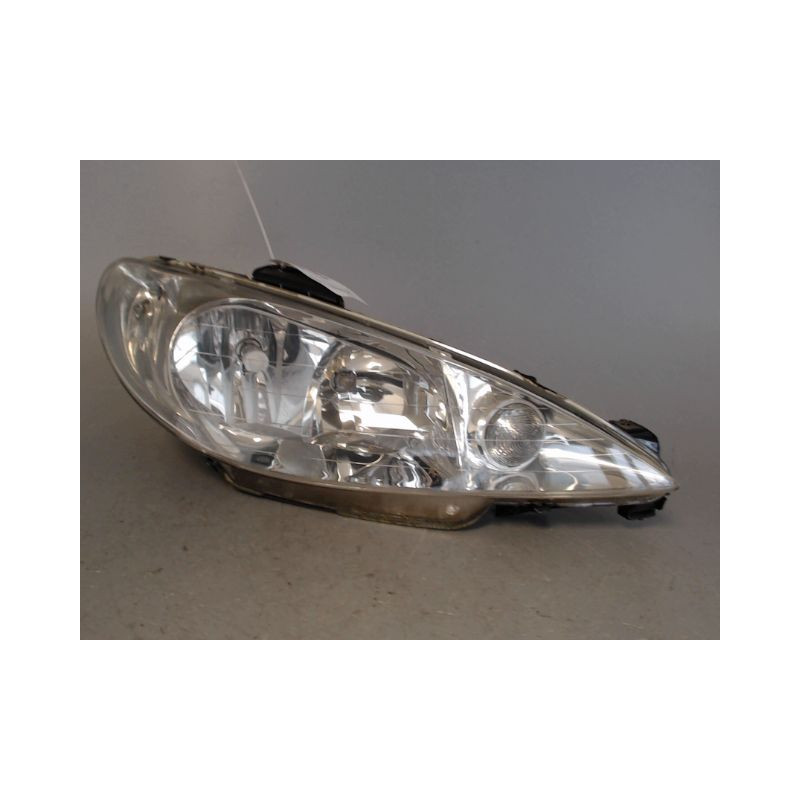 PHARE DROIT PEUGEOT 206 5P