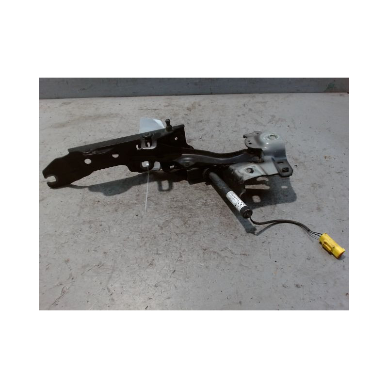 COMPAS DROIT CAPOT B.M.W. SERIE 2