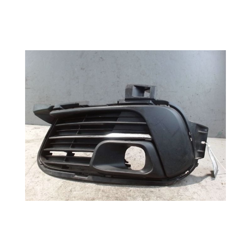 OBTURATEUR PHARE ADDITIONNEL PARE-CHOC AVG PEUGEOT 308 2011-