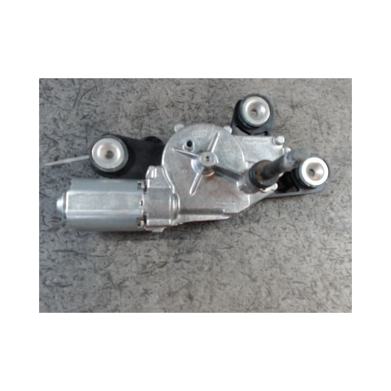 MOTEUR ESSUIE-GLACE ARRIERE FORD FIESTA 2010-