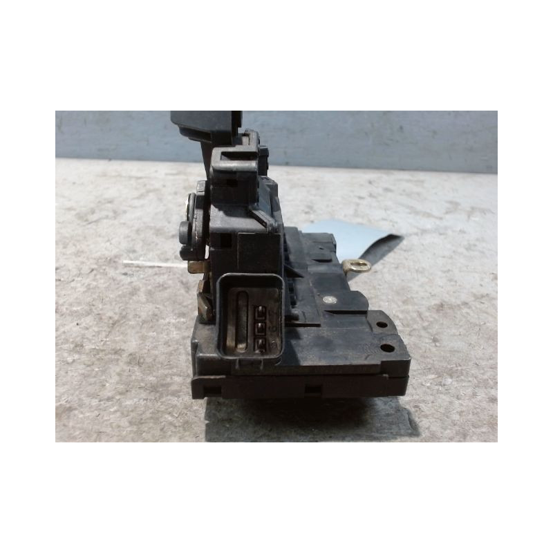SYSTEME CONDAMNATION ARRIERE GAUCHE FORD FOCUS 98-04