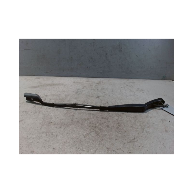 BRAS ESSUIE-GLACE AVANT GAUCHE PEUGEOT 3008 2009-
