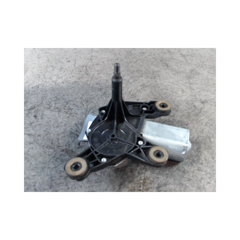 MOTEUR ESSUIE-GLACE ARRIERE FIAT PUNTO 2003-