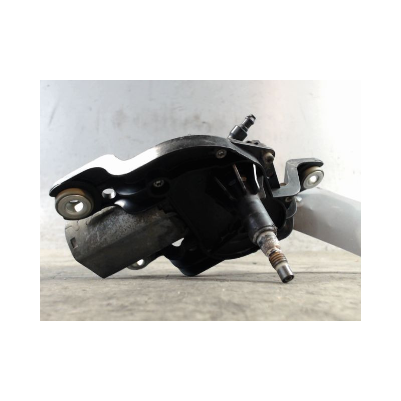 MOTEUR ESSUIE-GLACE ARRIERE MERCEDES CLASS B