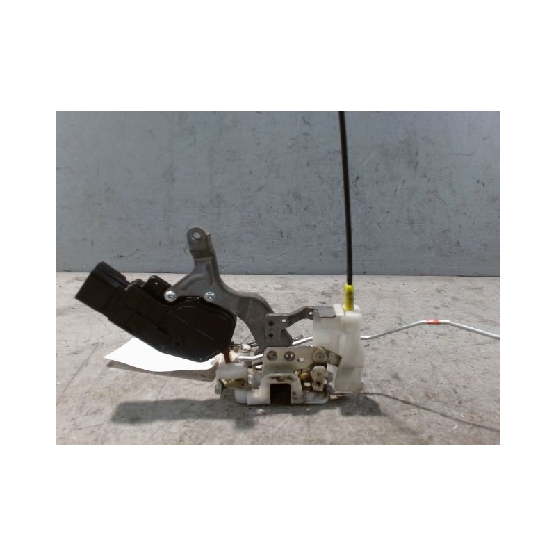SYSTEME CONDAMNATION AVANT DROIT TOYOTA AYGO 3P
