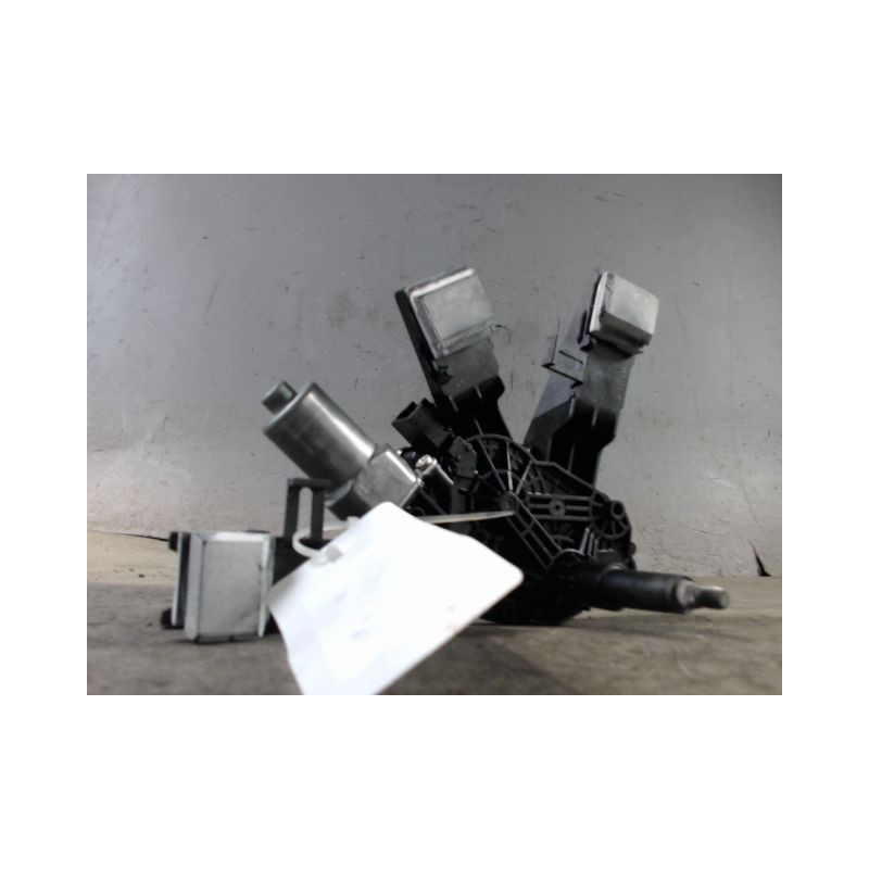 MOTEUR ESSUIE-GLACE ARRIERE PEUGEOT 308 2011-