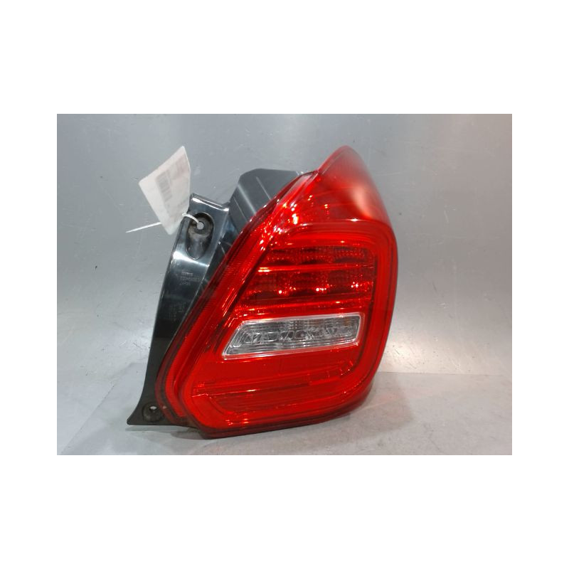 FEU ARRIERE DROIT SUZUKI SWIFT