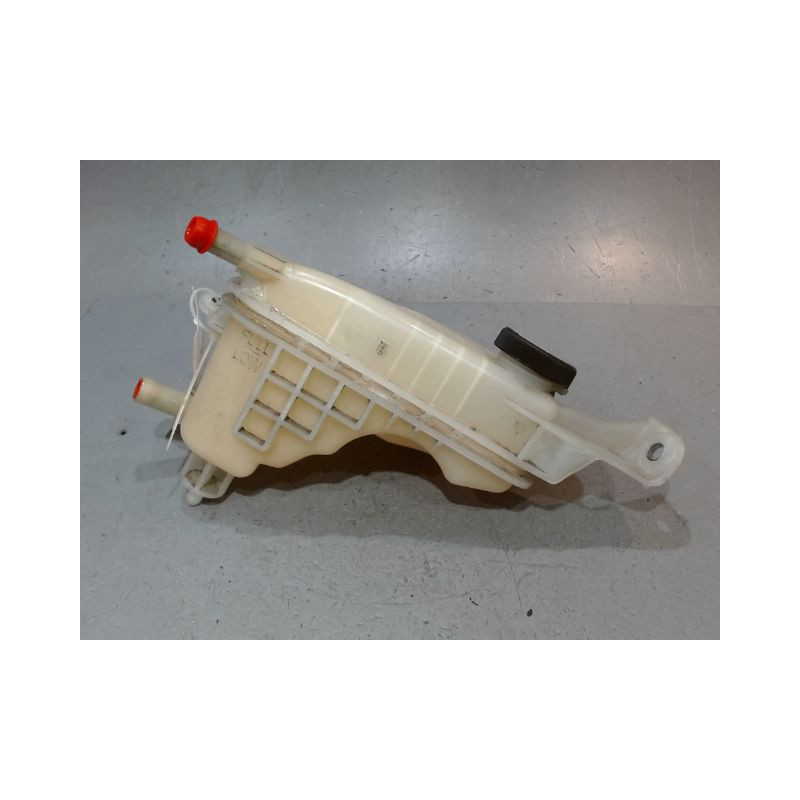 VASE EXPANSION TOYOTA AURIS