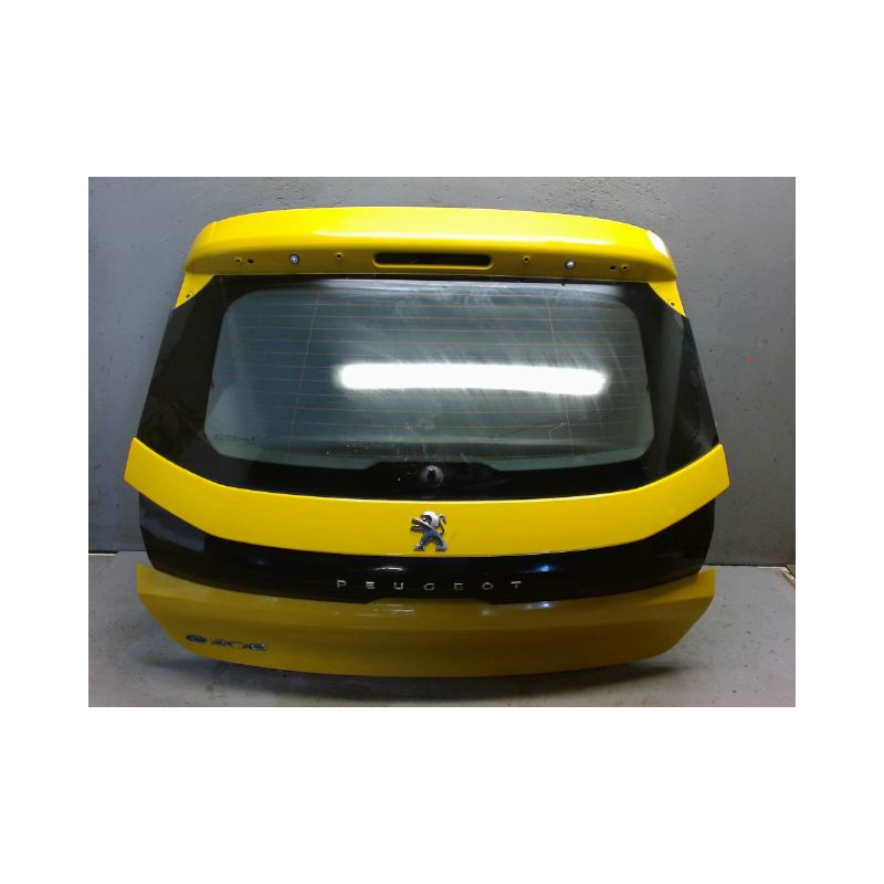HAYON PEUGEOT 208