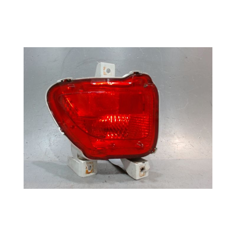 FEU BROUILLARD ARRIERE GAUCHE TOYOTA RAV4