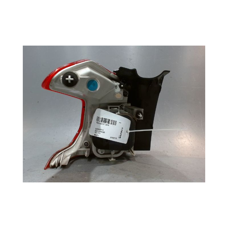 FEU ARRIERE DROIT PEUGEOT 2008