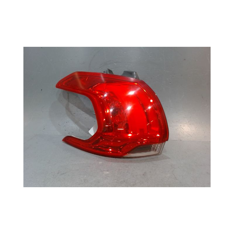 FEU ARRIERE GAUCHE  PEUGEOT 2008