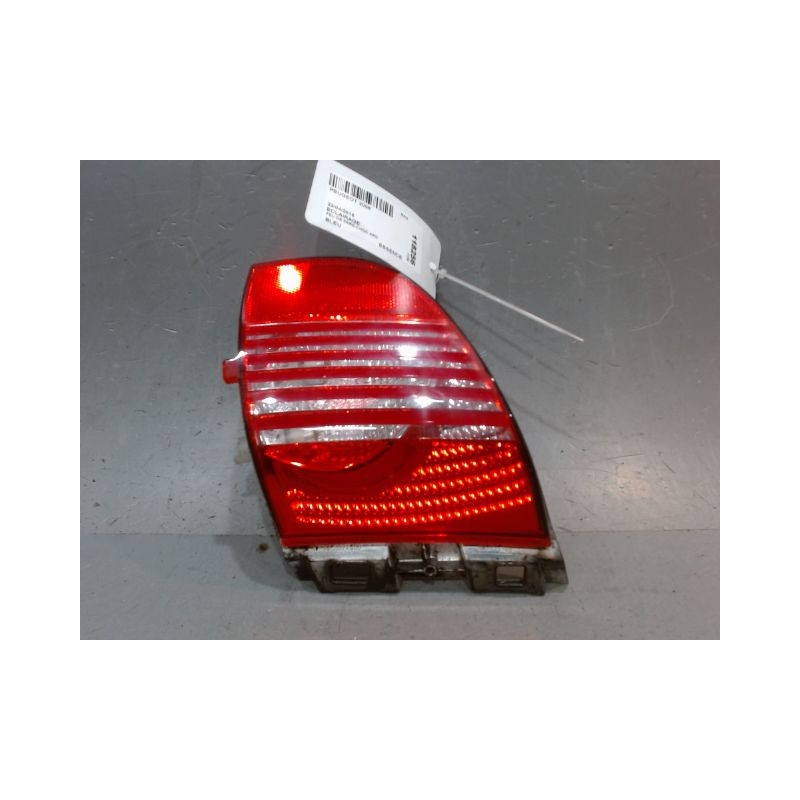 FEU DE PARE-CHOC ARRIERE DROIT PEUGEOT 2008