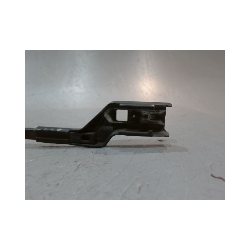 BRAS ESSUIE-GLACE AVANT GAUCHE PEUGEOT 208