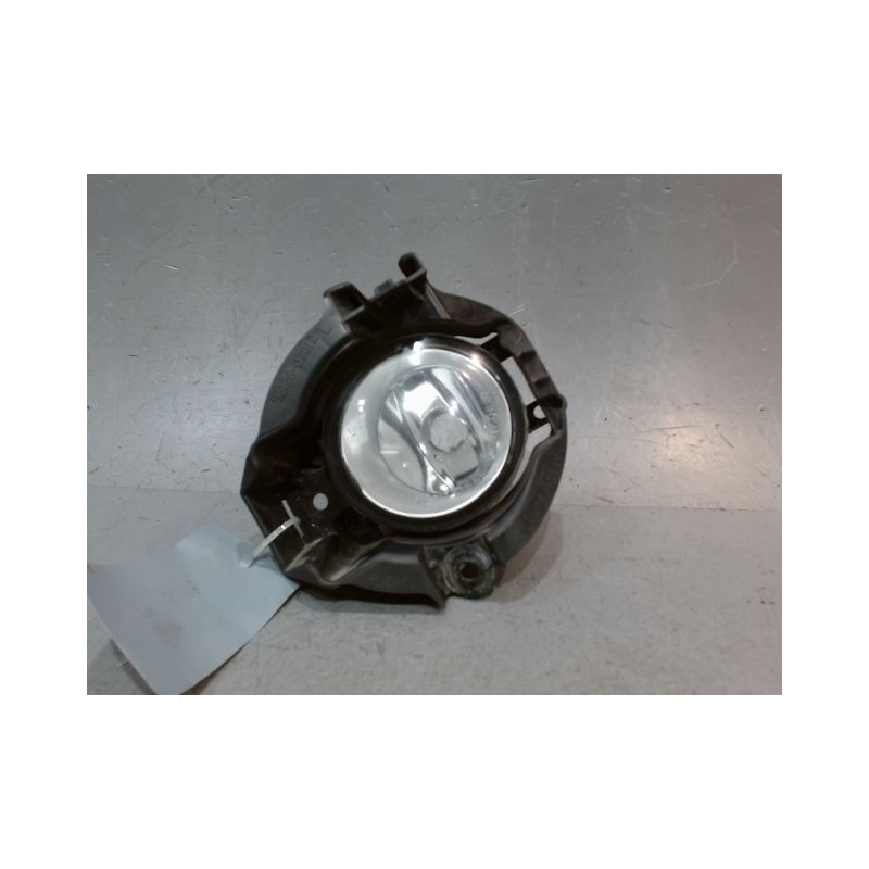 PHARE ANTIBROUILLARD AVANT GAUCHE TOYOTA AURIS