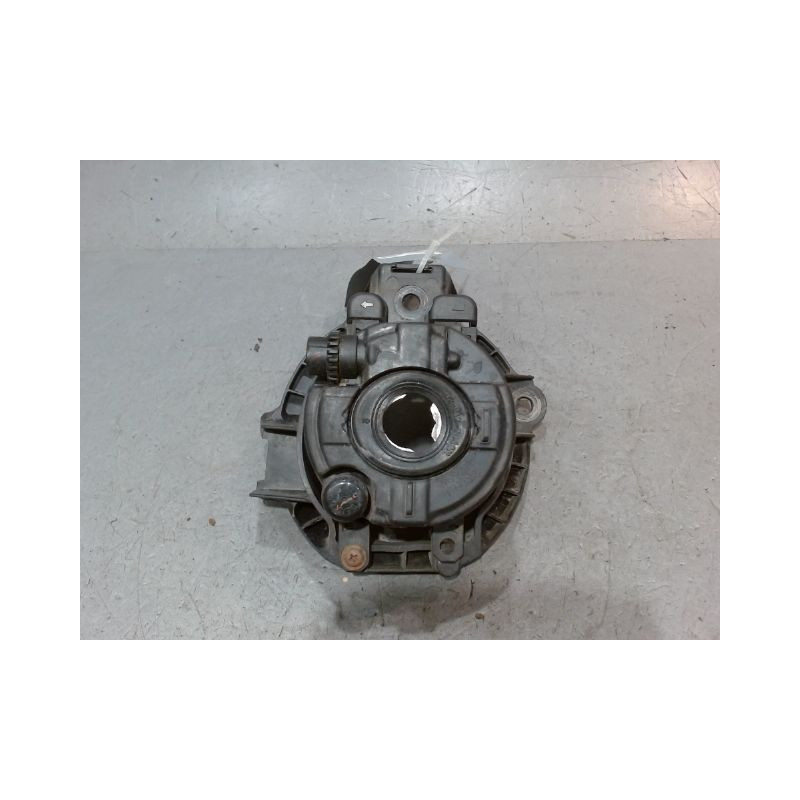 PHARE ANTIBROUILLARD AVANT GAUCHE TOYOTA AURIS