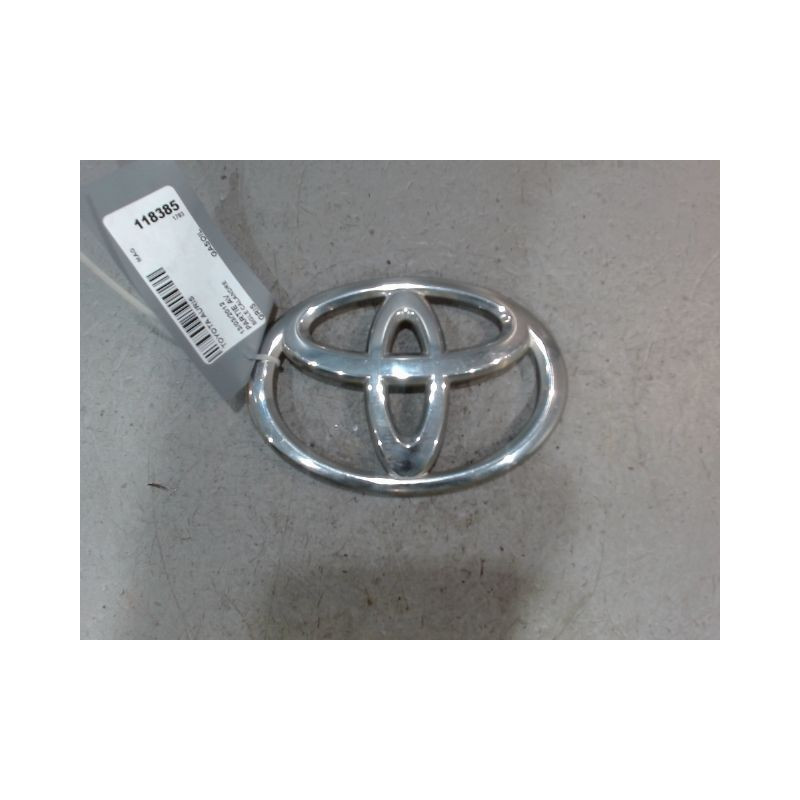 SIGLE CALANDRE TOYOTA AURIS