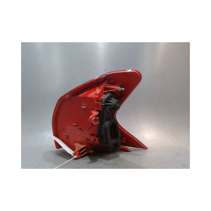 FEU ARRIERE GAUCHE  PEUGEOT 3008