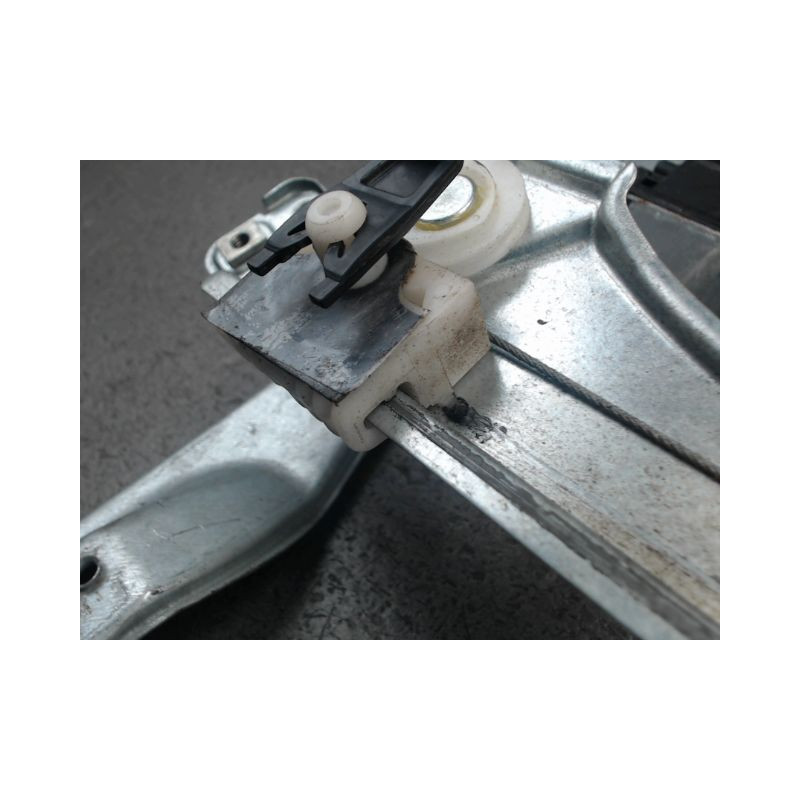 MECANISME LEVE-GLACE AVANT DROIT RENAULT CLIO