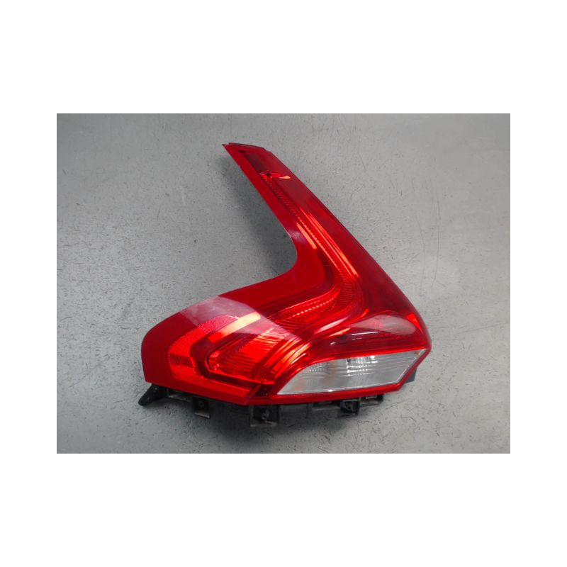 FEU ARRIERE GAUCHE  VOLVO V40