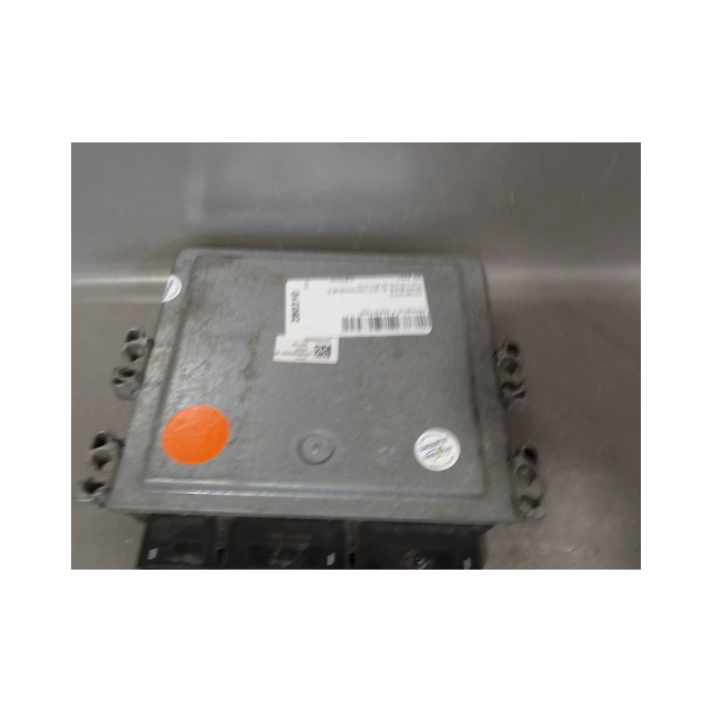 CALCULATEUR MOTEUR RENAULT MASTER