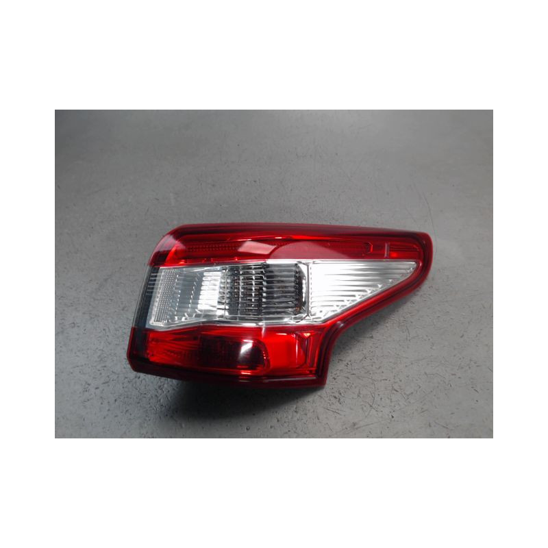 FEU ARRIERE DROIT NISSAN QASHQAI