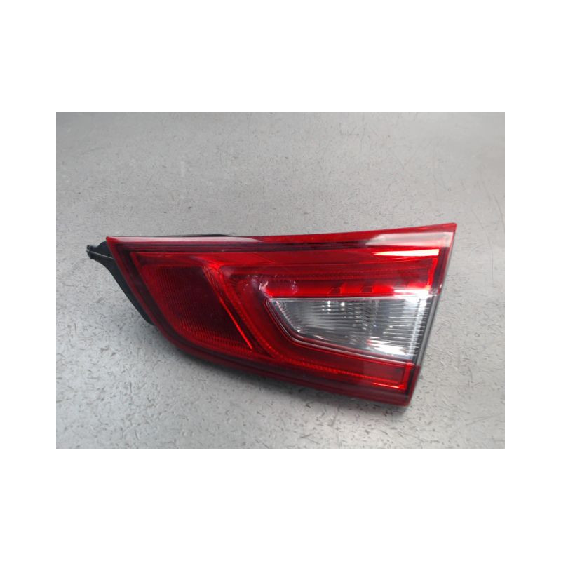 FEU ARRIERE INTERIEUR DROIT NISSAN QASHQAI
