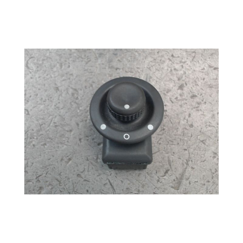 COMMANDE RETROVISSEUR EXTERIEUR ELECTRIQUE RENAULT KANGOO