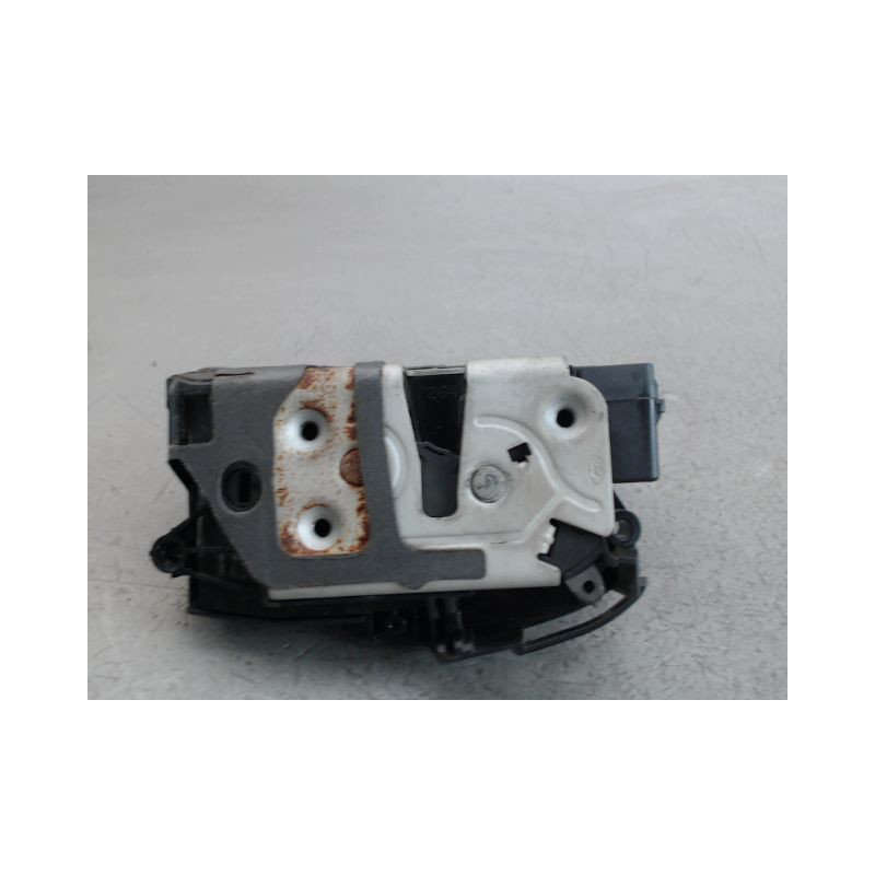 SYSTEME CONDAMNATION ARRIERE GAUCHE FORD FOCUS