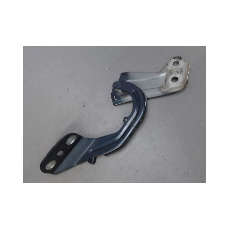 COMPAS DROIT CAPOT FORD FOCUS