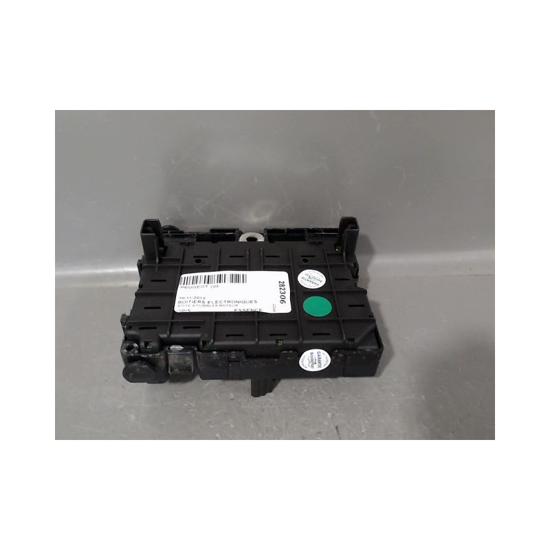BOITE A FUSIBLES PEUGEOT 206
