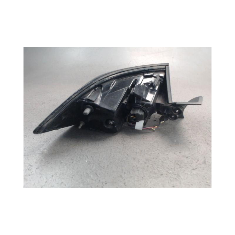 FEU ARRIERE DROIT RENAULT CLIO