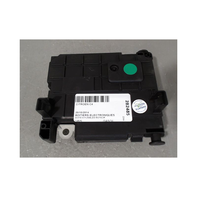 BOITE A FUSIBLES CITROEN C4