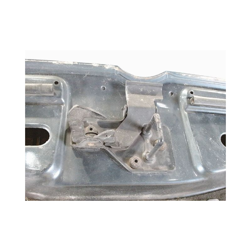 CAPOT VOLKSWAGEN POLO 02-05