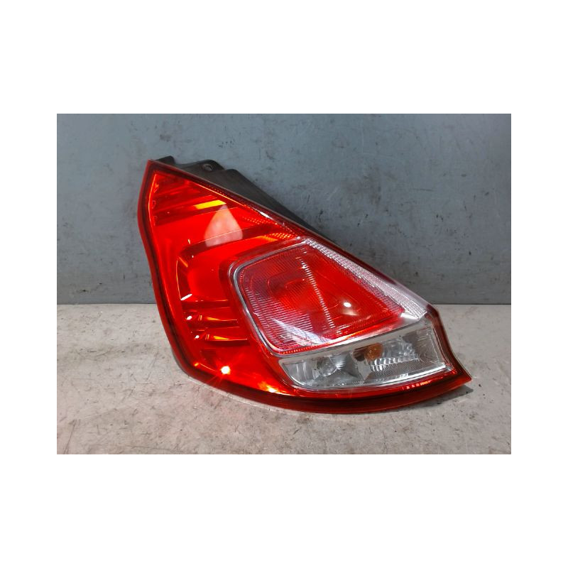 FEU ARRIERE GAUCHE  FORD FIESTA 2010-