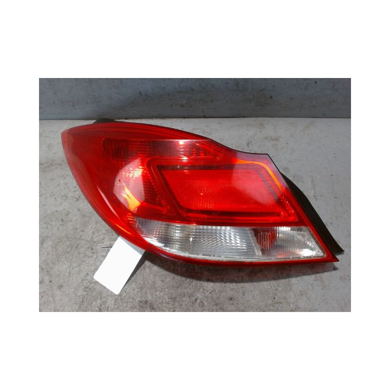 FEU ARRIERE GAUCHE  OPEL INSIGNIA