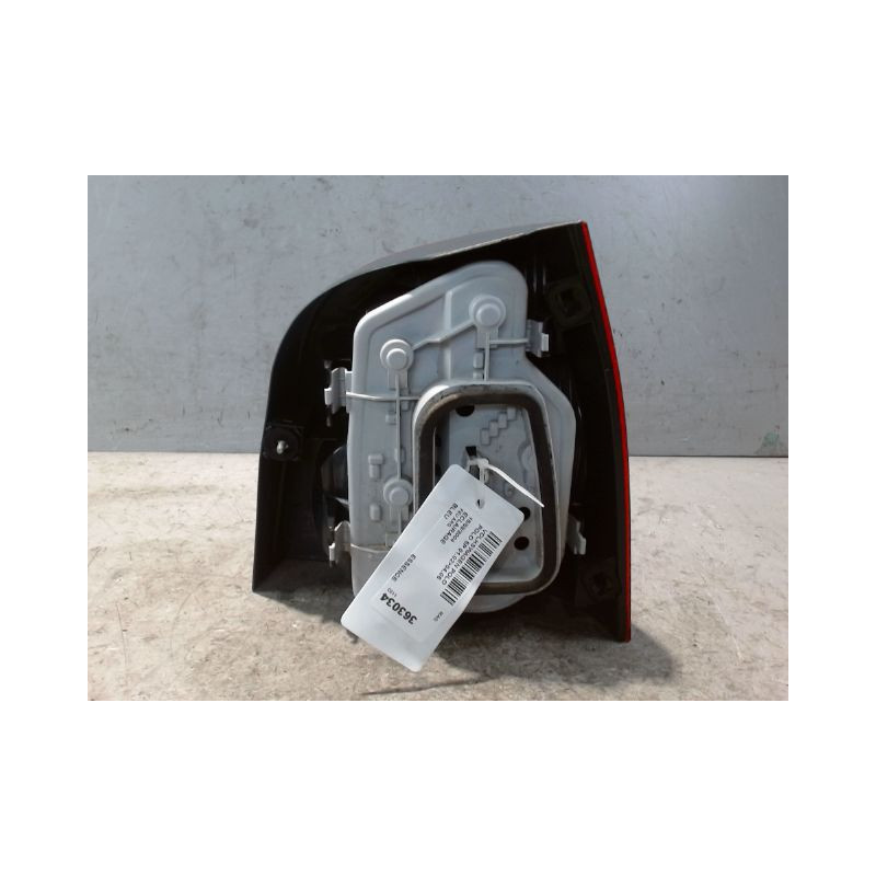 FEU ARRIERE GAUCHE  VOLKSWAGEN POLO 02-05