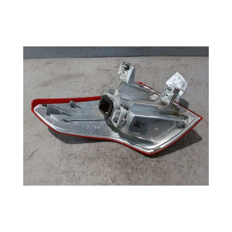 FEU ARRIERE DROIT CITROEN C4 PICASSO 007-